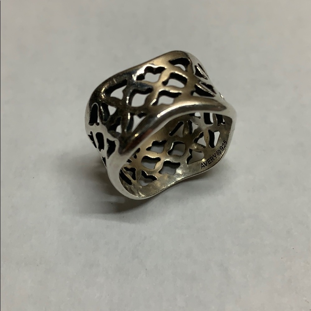 Retired** James Avery Tulip Ring